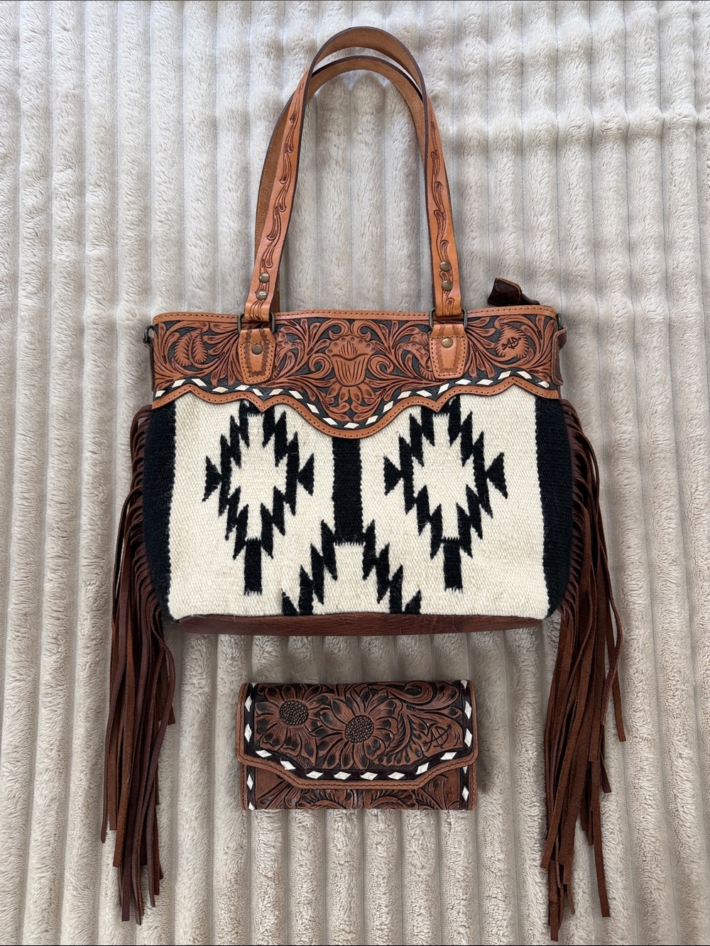 American Darling Aztec White and Black Tote with Wallet